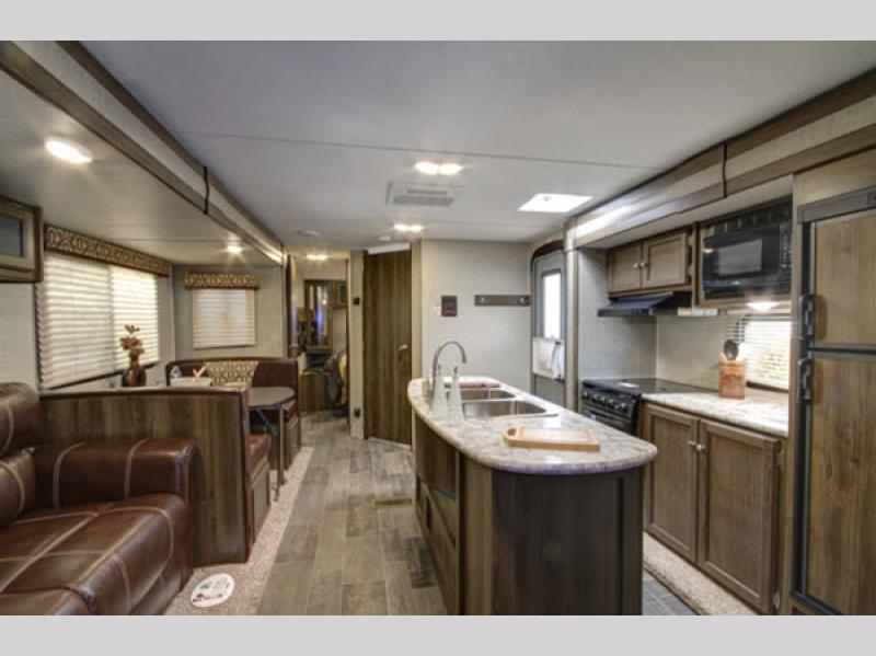 ultra lite travel trailers with king bed