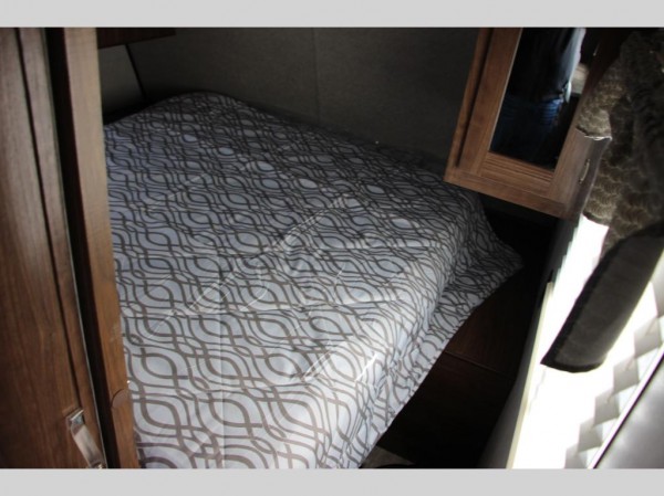 Trail Runner Travel Trailer bedroom